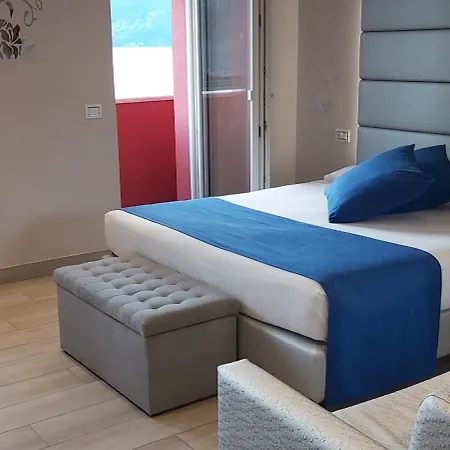 Hotel Danieli La Castellana Di Garda 3*