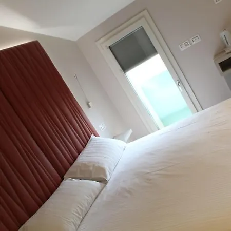 Danieli La Castellana Di Garda 3*