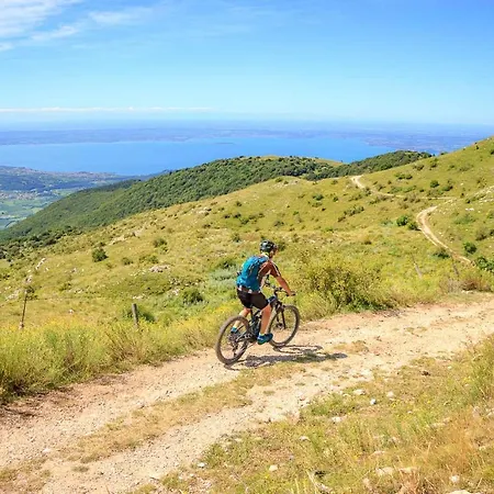 Danieli La Castellana Di Garda 3* ブレンゾーネ