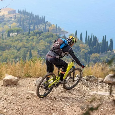 Danieli La Castellana Di Garda מלון 3*