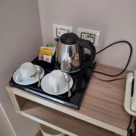 מלון Danieli La Castellana Di Garda