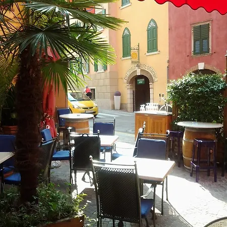 Danieli La Castellana Di Garda 3* ברנצונה סול גארדה