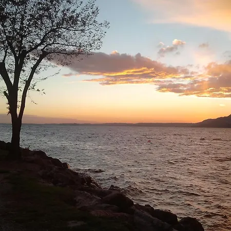 מלון Danieli La Castellana Di Garda 3*