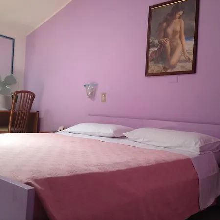 Danieli La Castellana Di Garda 3* 브렌조네 술 가르다